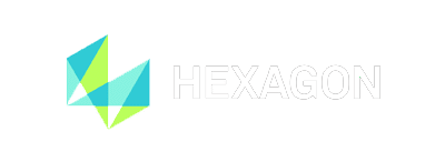 Logo hexagonal avec des formes géométriques en bleu, vert et sarcelle à côté du mot "HEXAGON" en lettres capitales blanches sur un fond clair.